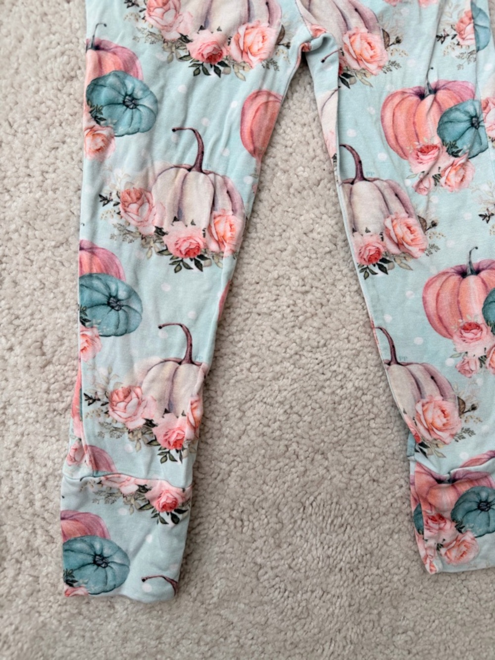 Posh Peanut Jackie Print Long Sleeve Pajama Set - Picture 10 of 15